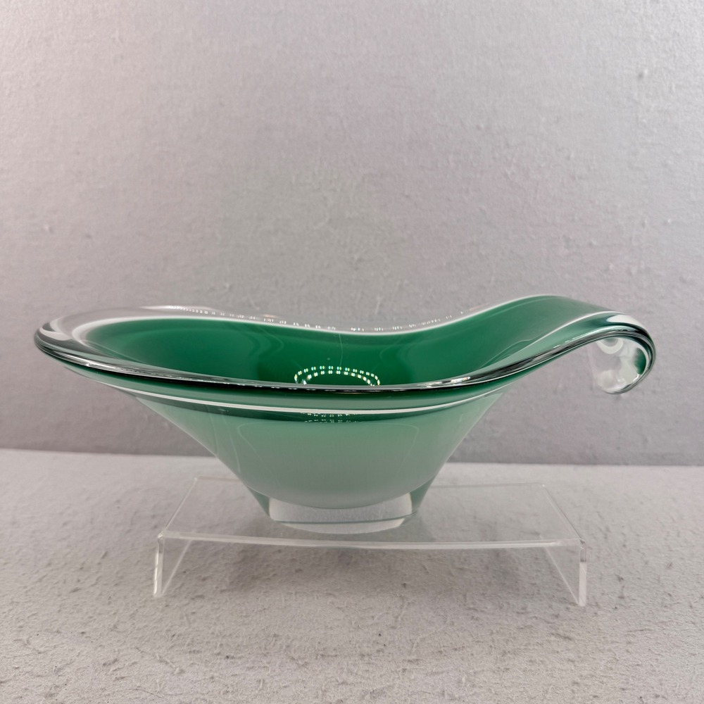 Paul‎ Kedelv Flygsfors Coquille Art Glass Bowl Swedish Green White Signed 1962